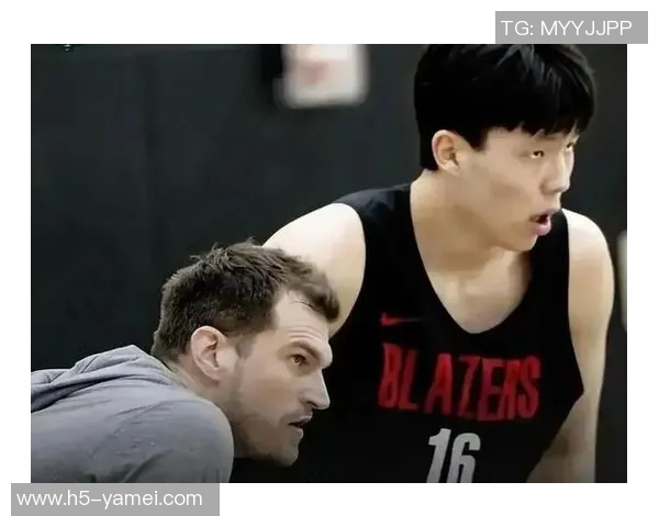 双标现象引发热议斯普利特对夏普和杨瀚森表现的双重标准分析