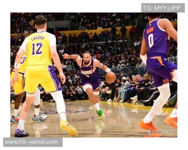 湖人战术巧妙却遗憾失利太阳缺少布克与狄龙仍展现韧性 湖人战术巧妙却遗憾失利太阳缺少布克与狄龙仍展现韧性